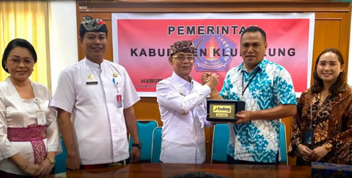 Pemerintah Kabupaten Klungkung resmi memperpanjang kerja sama dengan Perum BULOG Kantor Wilayah Bali terkait Penyelenggaraan Cadangan Pangan Daerah