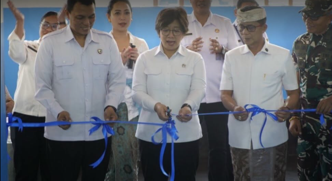 Bupati Klungkung, I Made Satria menghadiri acara peresmian Satuan Pelayanan Program Gizi (SPPG) Terdepan, Terluar, dan Tertinggal di Kutampi, Kecamatan Nusa Penida, Kabupaten Klungkung.